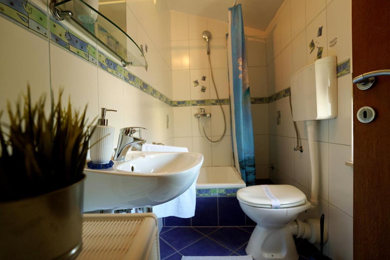 Villa Tago With Heated New Pool Kastela Ngoại thất bức ảnh