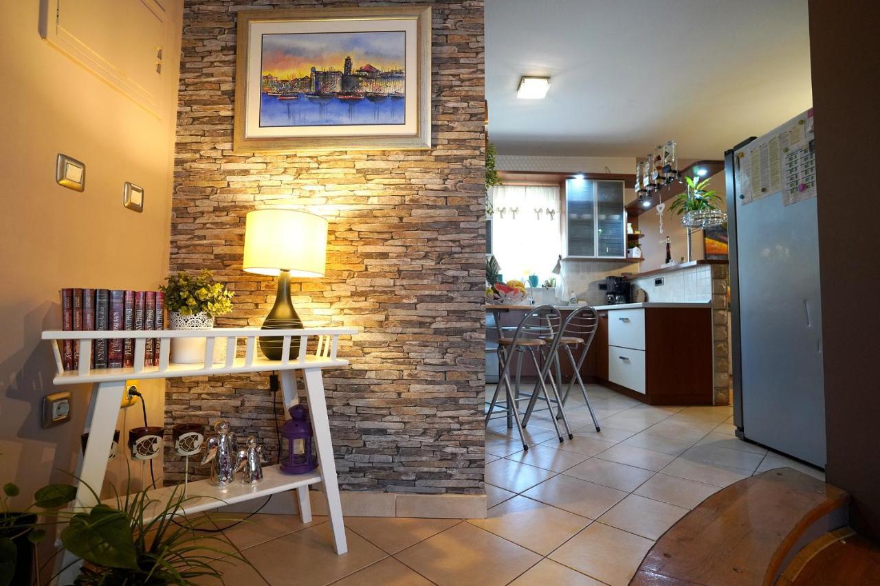 Villa Tago With Heated New Pool Kastela Ngoại thất bức ảnh