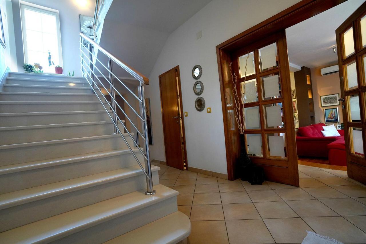 Villa Tago With Heated New Pool Kastela Ngoại thất bức ảnh
