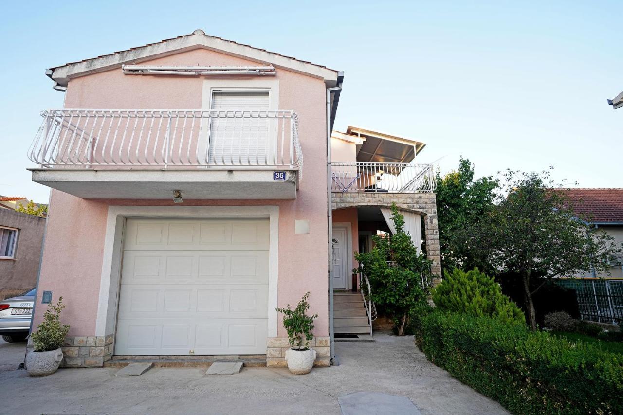 Villa Tago With Heated New Pool Kastela Ngoại thất bức ảnh