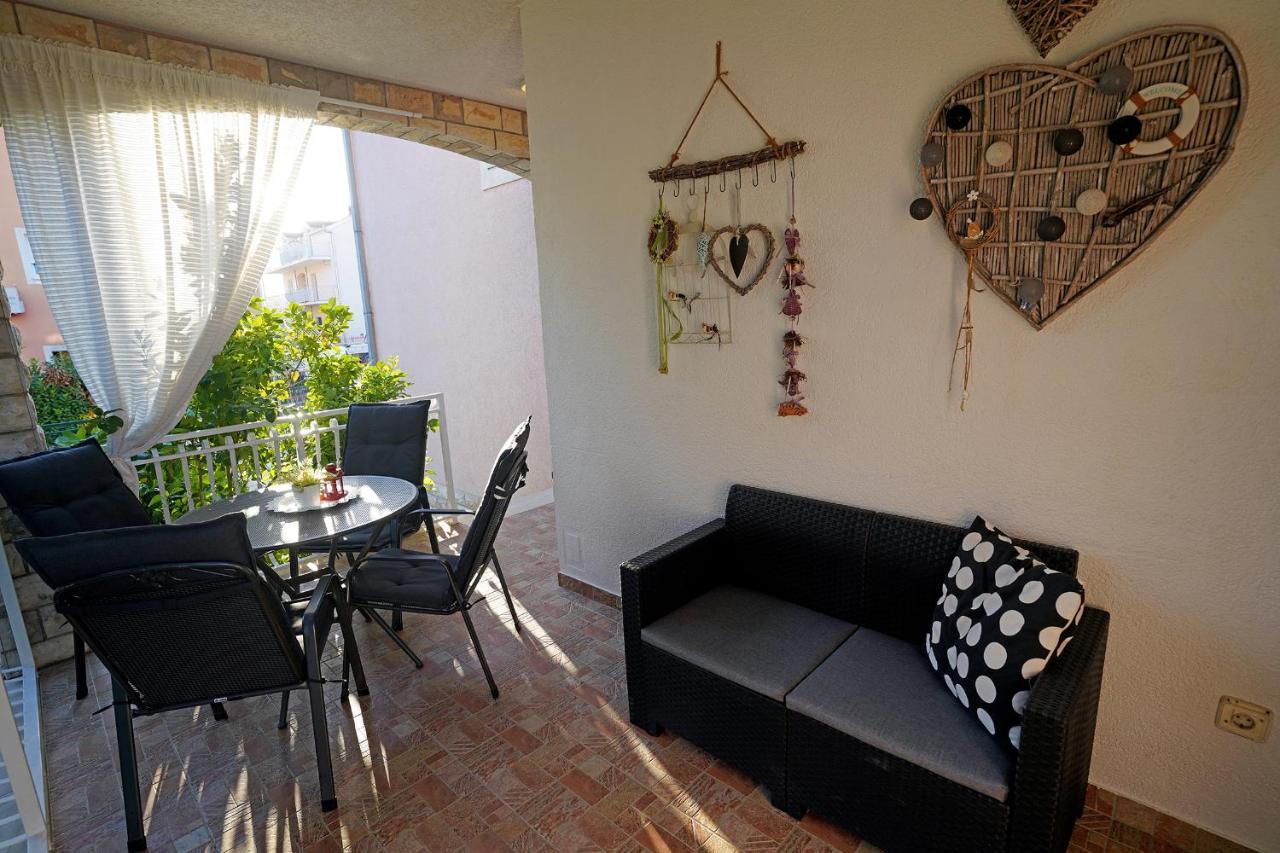 Villa Tago With Heated New Pool Kastela Ngoại thất bức ảnh